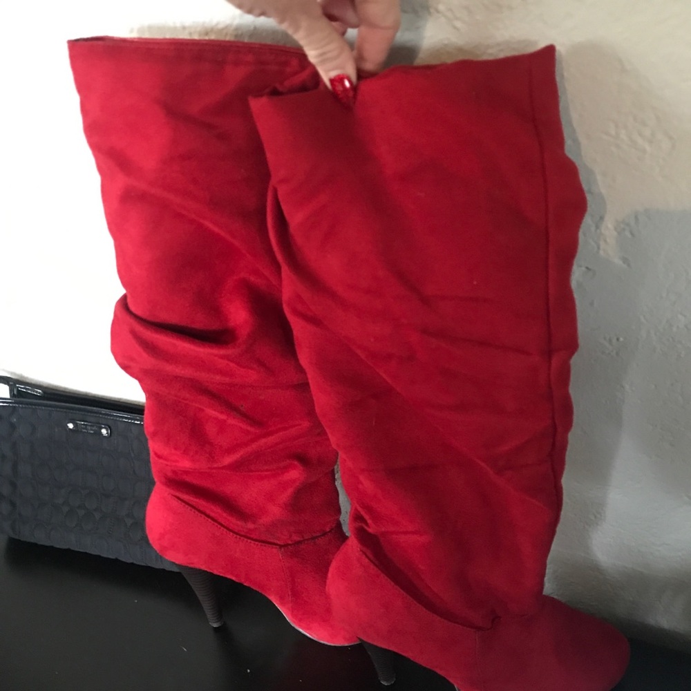 Red slouchy Boots 4” heel ❤️Hot this year❤️Sexy - Picture 2 of 8